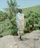07_StatuetteNganga_SaleLaye_Guinee 2011 : stone, black man, forest