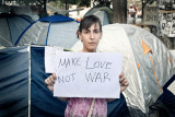 Make love : Protesters in Athens, Syntagma Square